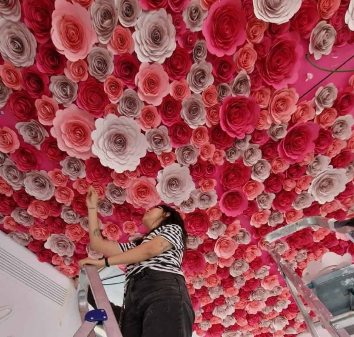 Flores de papel para techo