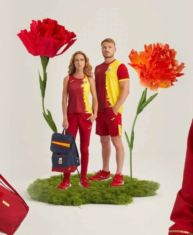 joma flores gigantes papel paris 2024 traje olímpico missmsmith arte en pape